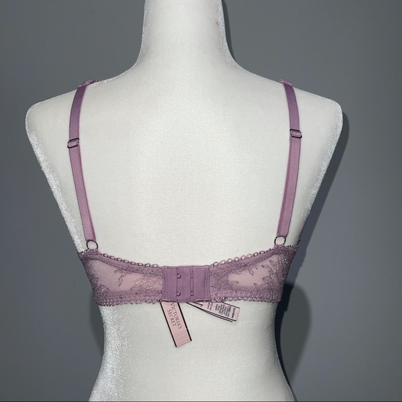 New Victoria Secret Demi Bra - Picture 4 of 5